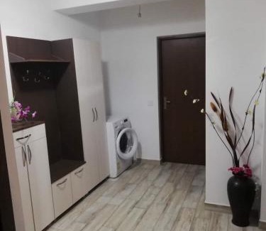 Ciurea Apartment | Ella Doo Apartament - 15 min de Palas