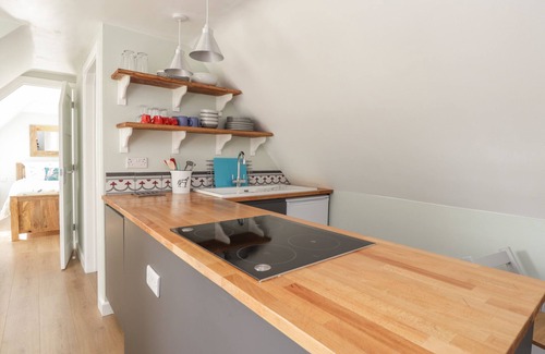 Bilting Cottage | ELLA'S LOFT, pet friendly, character holiday cottage in Chilham