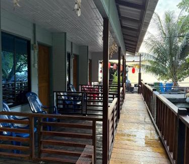 Tioman Island Hotel | Ella's Place Salang Tioman