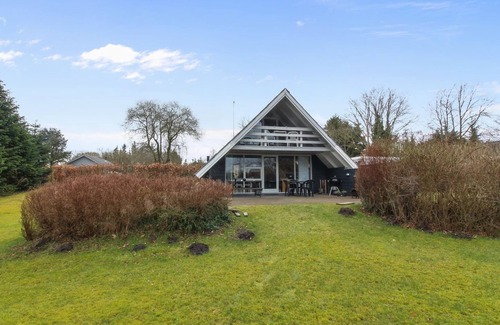 Hojslev House | "Ellenor" - 300m to the inlet by Interhome