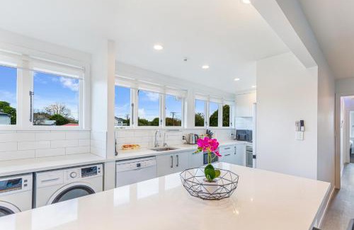 Greenlane - Ellerslie House | Ellerslie 3BR House Fresh Reno Zodiak Stays