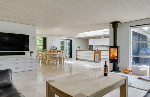 Udsholt Sand House | "Elline" - 450m from the sea by Interhome