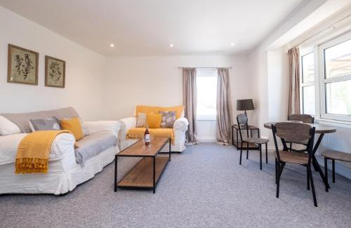 Pettistree Apartment | Elm - Three Tuns Apartments, Pettistree, Wickham Market - by Aldeburgh Coastal Cottages