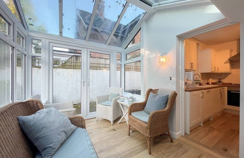 Wareham Cottage | ELM VILLA, pet friendly, character holiday cottage in Wareham