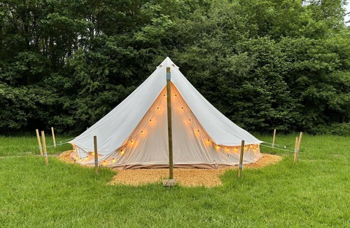 Cutnall Green Apartment | Elmbridge Farm Ash Bell Tent