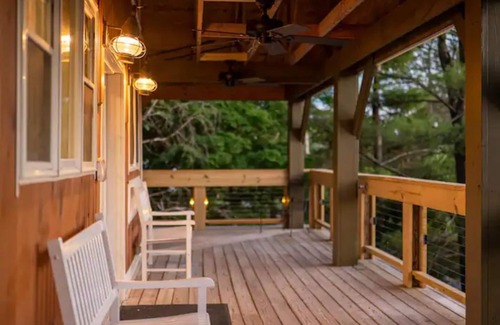 Catskill Apartment | Elmhurst House/Town-House- Top Floor - 3bd Catskill Mtn View