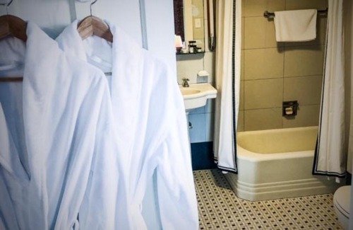 Washington Bed & Breakfast | Elmwood 1820 Bed & Breakfast Inn