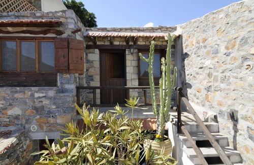Elounda Villa | Elounda Art Traditional Suites - Cactus Suite- Overviewing spectacular Elounda