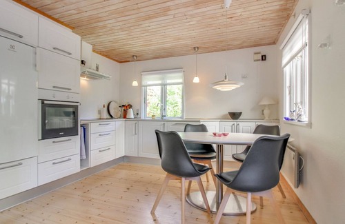 Bedegaard House | "Elsamaria" - 400m from the sea by Interhome