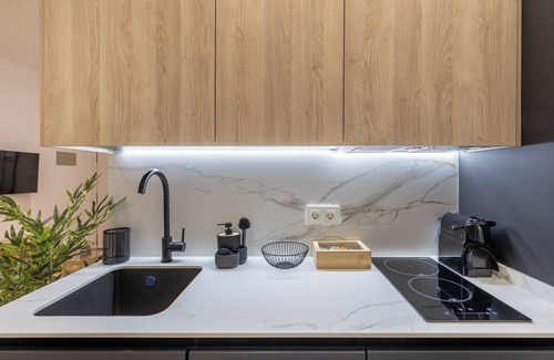 Centro - Sagrario Apartment | Elvira Elegant Suite: very central next to Cathedral and Albaicin