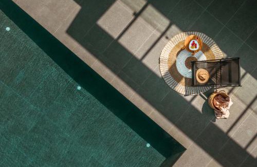 Psarou Villa | ELYSIAN VILLA