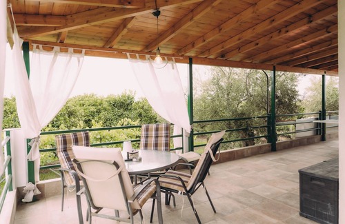 Ilida House | Elysium Countryside House Jacuzzi - Doune, Douneika, Greece