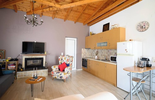 Ilida House | Elysium Countryside House Jacuzzi - Doune