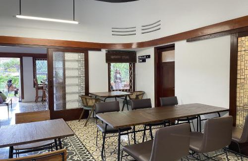 Bandung Hotel | Emaki Bumi Singgah