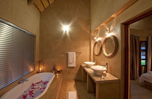 Tsumeb Cabin | Emanya at Etosha Game Lodge