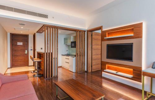 Nairobi West Hotel | Emara Ole-Sereni