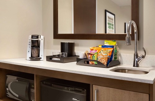 Downtown Wilmington Hotel | Embassy Suites by Hilton Wilmington Riverfront