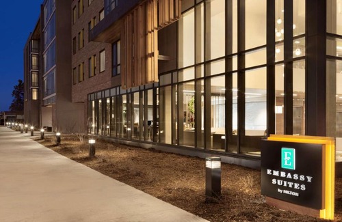 Goss - Grove Hotel | Embassy Suites By Hilton Boulder