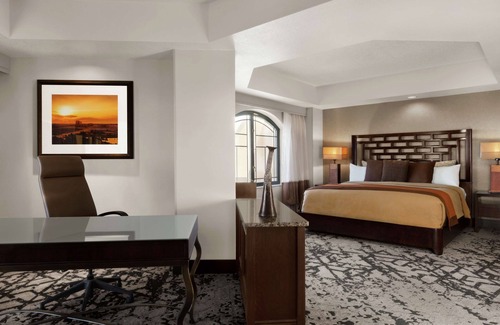 Grapevine Hotel | Embassy Suites by Hilton Dallas DFW Airport North