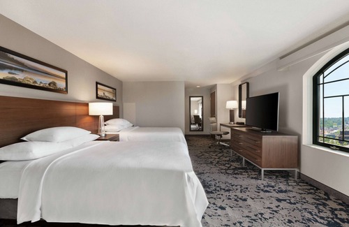 Grapevine Hotel | Embassy Suites by Hilton Dallas DFW Airport North