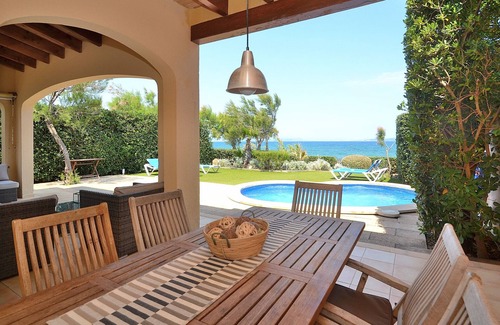Urbanizacion S'Estanyol Villa | Embat 017 villa with private pool and direct access to the sea, garden and air conditioning