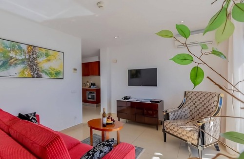 Oura Hotel | Embrace the Sugar Rush Experience! Three Relaxing Suites, 2 Swimming Pools, Spa!