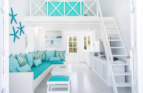 Amoudi Bay Villa | EMERALD 3BD Villa Pool & HotTub Sea/Sunset View