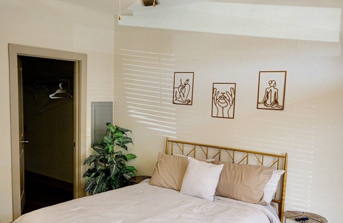 Midland Apartment | Emerald City- Chic Luxury Suite ~ FULLY Gated Community