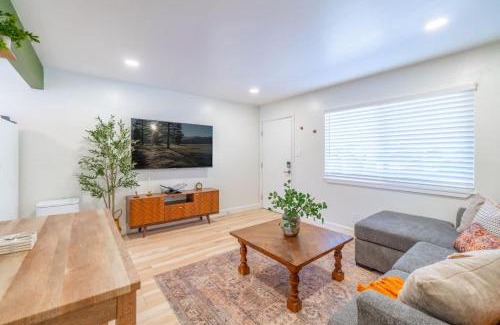 West University House | Emerald Escape - UNR & Pet Friendly