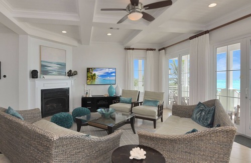 Rokers Point House | Emerald Escape Vacation Home