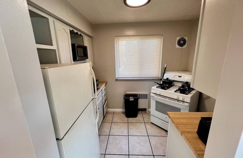 West Price Hill Apartment | Emerald Oasis 1 Bedroom Apartment 13 Minutes to Downtown