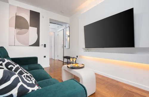 Varkiza Apartment | Emerald Stone Apartment Varkiza