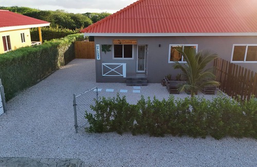 Fontein Apartment | Emerald Villa Curacao: Private Pool & Fully Equipped Beach Escape!