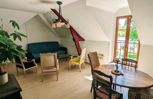 Saint-Vincent-sur-Oust Apartment | Emplacement Exceptionnel : au Cœur de L'ile aux Pies - Vue Rivière - Tout Inclus