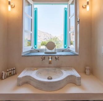 Symi Villa | Emporio A Captivating 6-Bed Villa in Nimborio