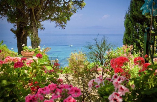 Dafnata Villa | Empress Sissi - Seven Bedroom Villa, Sleeps 14