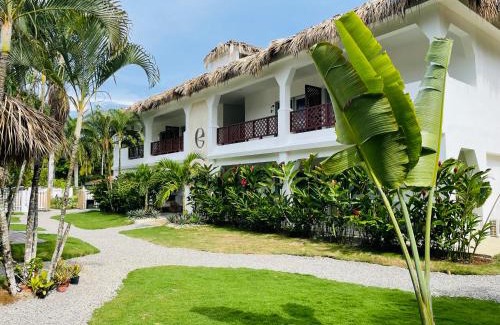 Las Terrenas Bed & Breakfast | Empyrean Tropical Wellness Portillo