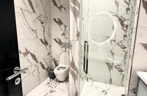 Esenyurt Hotel | EMR suit