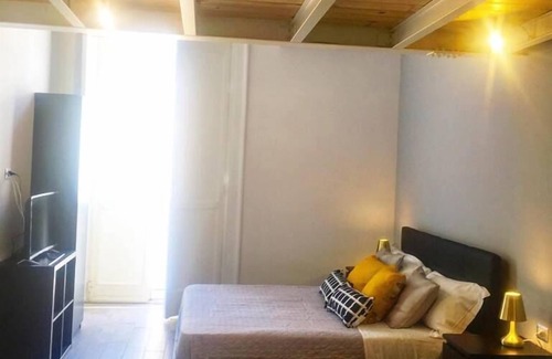 Naples City Centre Bed & Breakfast | EmyJo Central B&B