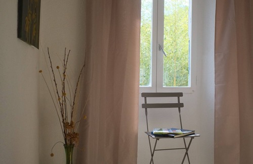 Serralongue Other | En Pleine Forêt Avec vue sur le Château, Appartement Dans mas en Pierre