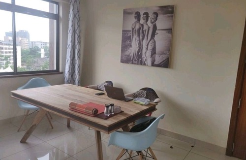 Westlands Apartment | En-suite Private Room in a Penthouse in Westlands