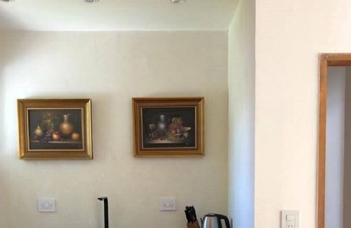 Vicente Lopez Bed & Breakfast | En-suite room, in a family home near the coast of Vicente Lopez