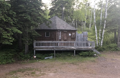 Two Harbors Condo | Encampment Trailside 4Plex Suite | Access to Gooseberry Park | Pets | Lake View