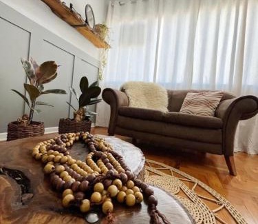 Serra Negra Apartment | Encantador apt Veneza no centro com vaga coberta