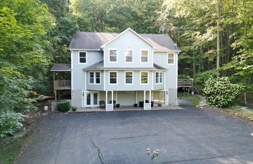 Laurelville Cabin | Enchanted Elegance in Hocking Hills