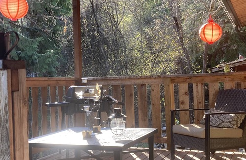 Central Okanagan Cabin | Enchanted Lakeview Garden, Killiney Beach, West Kelowna, BC, Pet Friendly