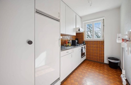 Old Town Apartment | Enchanting 1BR Haven in Prime Zurich