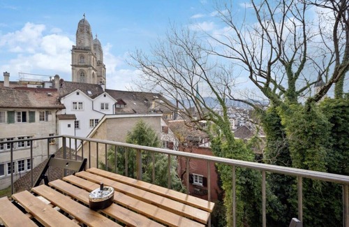 Old Town Apartment | Enchanting 1BR Haven in Prime Zurich