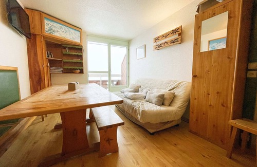 Eclose-Est Apartment | Enchanting 2-bedroom apartment in Huez with stunning views