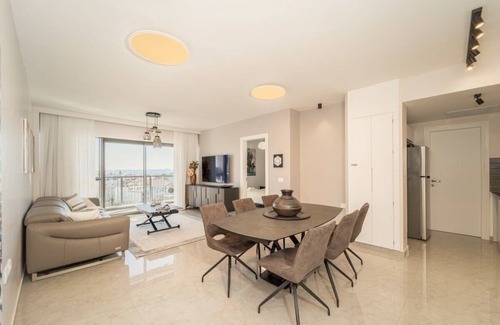 Jerusalem City Centre Condo | Enchanting 2 Bedroom In Best Location/Parking